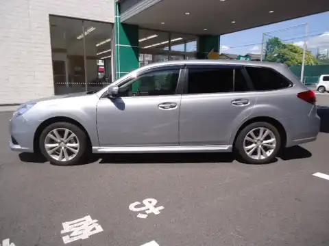 カタログ画像：レガシィツーリングワゴン （LEGACY TOURING WAGON） ２．５ｉ Ｌパッケージ 2012年5月 DBA-BRM 2500cc アイスシルバー・メタリック 燃費14.4km / l 外装