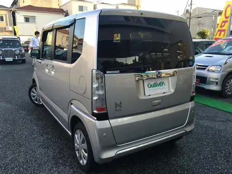 カタログ画像：Ｎ－ＢＯＸ （N-BOX） Ｃ 2015年11月 DBA-JF1 660cc カトラリーシルバー・メタリック 燃費25.6km / l バック