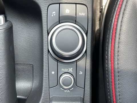 カタログ画像：ＭＡＺＤＡ２ （MAZDA2） ＸＤスポルト＋ 2023年3月 3DA-DJ5FS 1500cc スノーフレイクホワイトパールマイカ 燃費25.2km / l 内装