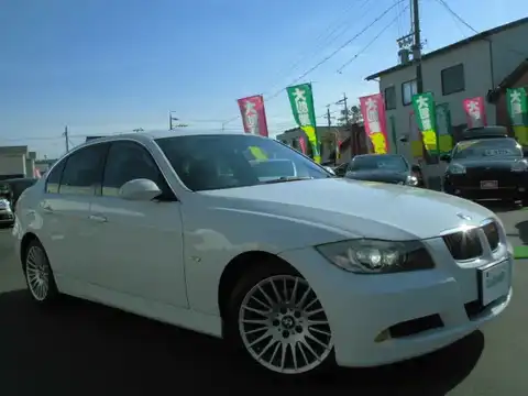 カタログ画像：３シリーズ （3 SERIES） ３２３ｉ ２５ｔｈアニバーサリーエディション 2006年9月 ABA-VB23 2500cc アルピン・ホワイトⅢ（ソリッド・カラー） 燃費9.4km / l メイン（その他）