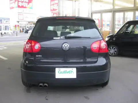 カタログ画像：ゴルフ （GOLF） ＧＴＩ 2006年2月 GH-1KAXX 2000cc ブラックマジックパールエフェクト 燃費12.8km / l バック