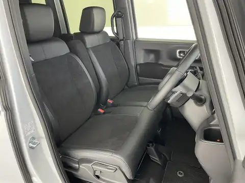 カタログ画像：Ｎ－ＢＯＸカスタム （N-BOX CUSTOM） ターボコーディネートスタイル（モノトーン） 2024年9月 6BA-JF5 660cc プラチナホワイト・パール 燃費20.3km / l 内装