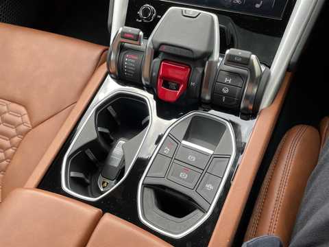 カタログ画像：ウルス （URUS） ベースグレード 2019年8月 ABA-ZLDHU 4000cc 内装