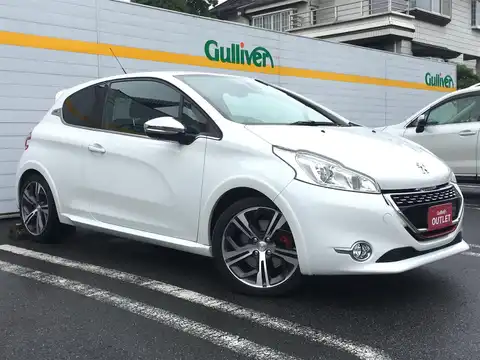 カタログ画像：２０８ （208） ＧＴｉ 2014年4月 ABA-A9C5F03 1600cc ビアンカ・ホワイト 燃費13.8km / l メイン（その他）