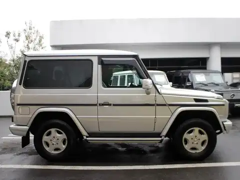 カタログ画像：Ｇクラス （G-CLASS） Ｇ３２０ 2004年7月 GH-463244 3200cc ブリリアントシルバー（Ｍ） 燃費6.9km / l 外装