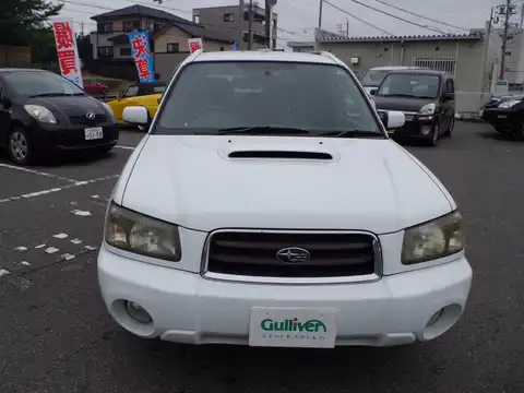 カタログ画像：フォレスター （FORESTER） ＸＴ 2004年4月 TA-SG5 2000cc ピュアホワイト 燃費13.0km / l フロント