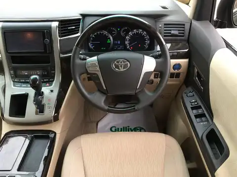 カタログ画像：アルファードハイブリッド （ALPHARD HYBRID） ハイブリッドＸ サイドリフトアップシート装着車 2012年9月 DAA-ATH20W 2400cc ブラック 燃費16.2km / l 内装