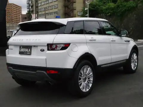 カタログ画像：レンジローバーイヴォーク （RANGE ROVER EVOQUE） プレステージ 2014年4月 CBA-LV2A 2000cc 燃費10.6km / l バック