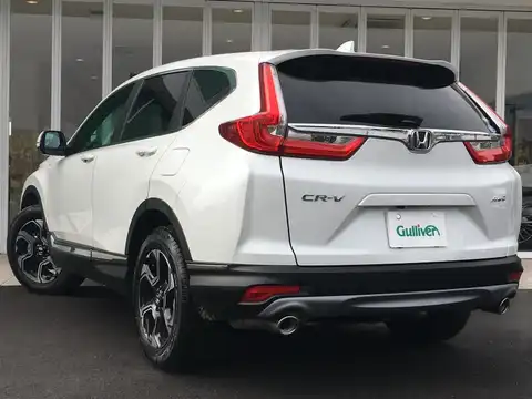 カタログ画像：ＣＲ－Ｖ （CR-V） ＥＸ・マスターピース 2018年8月 DBA-RW2 1500cc プラチナホワイト・パール 燃費15.0km / l バック