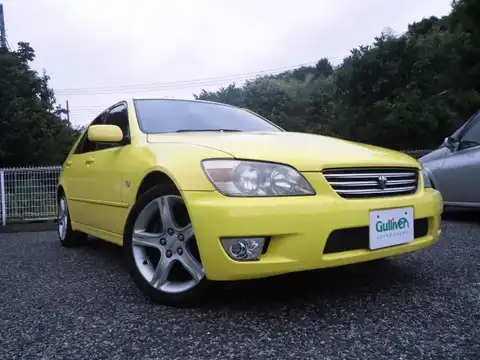 カタログ画像：アルテッツァ （ALTEZZA） ＲＳ２００ 1998年10月 GF-SXE10 2000cc スーパーブライトイエロー 燃費11.0km / l メイン（その他）