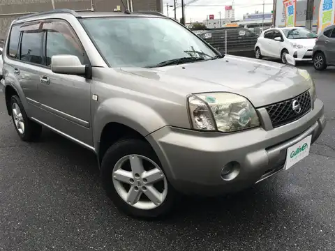 カタログ画像：エクストレイル （X-TRAIL） Ｘ 2004年12月 UA-NT30 2000cc チタニウムシルバー（Ｍ） 燃費13.0km / l メイン（その他）