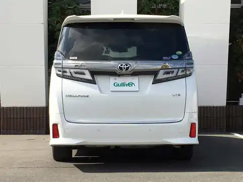 カタログ画像：ヴェルファイア （VELLFIRE） ３．５Ｚ Ｇ 2018年10月 DBA-GGH35W 3500cc ホワイトパールクリスタルシャイン 燃費10.4km / l バック