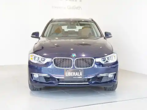 カタログ画像：３シリーズ （3 SERIES） ３２０ｉツーリング ラグジュアリー 2013年8月 DBA-3B20 2000cc インペリアル・ブルー・ブリリアント・エフェクト 燃費16.4km / l フロント