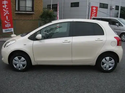 カタログ画像：ヴィッツ （VITZ） Ｆ 2007年1月 CBA-NCP95 1300cc ベージュパールマイカ 燃費16.0km / l 外装