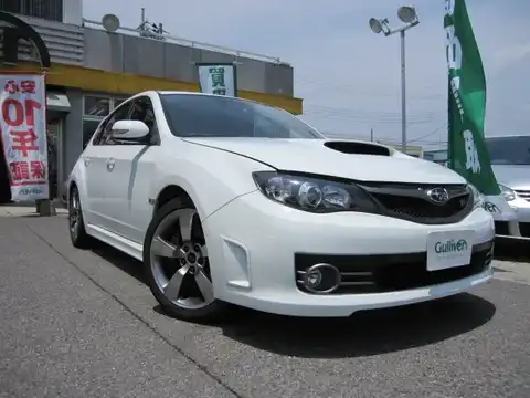 カタログ画像：インプレッサ （IMPREZA） ＷＲＸ ＳＴＩ 2007年10月 CBA-GRB 2000cc ピュアホワイト 燃費10.4km / l メイン