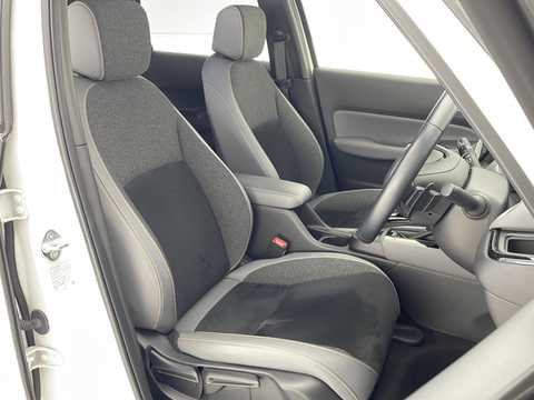 カタログ画像：フィット （FIT） ＲＳ 2022年11月 5BA-GS4 1500cc プラチナホワイト・パール 燃費17.9km / l 内装