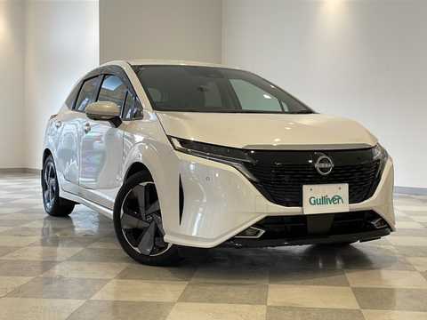 カタログ画像：オーラ （AURA） Ｇ 2022年8月 6AA-FE13 1200cc ピュアホワイトパール（3P）/スーパーブラック 2トーンorピュアホワイトパール（3P）orピュアホワイトパール（3P）/サンライズカッパー（M） 2トーン 燃費27.2km / l メイン（その他）