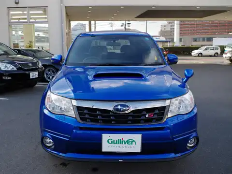 カタログ画像：フォレスター （FORESTER） ｔＳ 2010年12月 CBA-SH9 2500cc ＷＲブルー・マイカ 燃費9.8km / l フロント