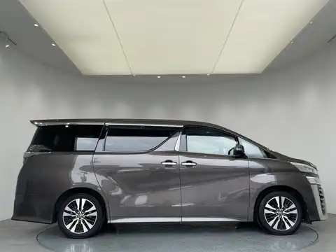 カタログ画像：ヴェルファイア （VELLFIRE） ２．５Ｘ サイドリフトアップチルトシート装着車 2018年1月 DBA-AGH30W 2500cc グラファイトメタリック 燃費11.6km / l 外装