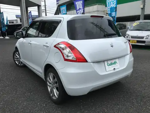 カタログ画像：スイフト （SWIFT） ＸＬ 2013年7月 DBA-ZC72S 1200cc スノーホワイトパール 燃費19.4km / l バック