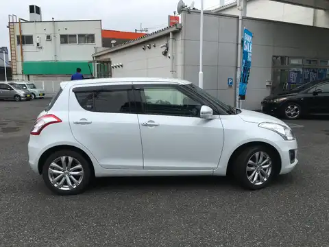 カタログ画像：スイフト （SWIFT） ＸＬ 2013年7月 DBA-ZC72S 1200cc スノーホワイトパール 燃費19.4km / l 外装