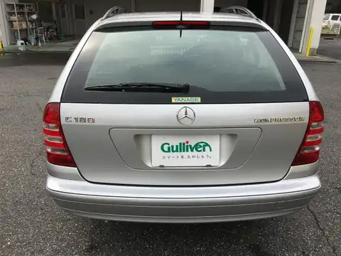 カタログ画像：Ｃクラスステーションワゴン （C-CLASS STATIONWAGON） Ｃ１８０コンプレッサー ステーションワゴン 2005年8月 DBA-203246 1800cc キューバナイトシルバー（Ｍ）orイリジウムシルバー（Ｍ） 燃費11.4km / l バック