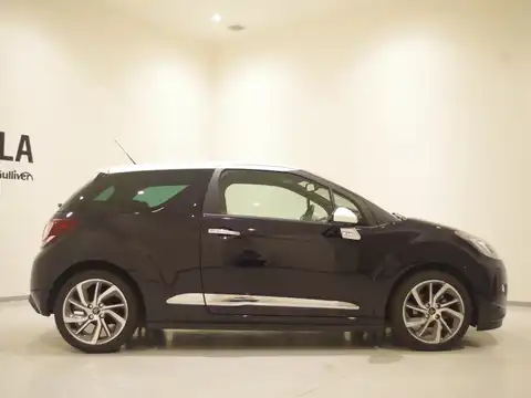 カタログ画像：ＤＳ３ （DS3） シック 2015年11月 ABA-A5CHN01 1200cc ノアール ペルラネラ 燃費19.8km / l 外装