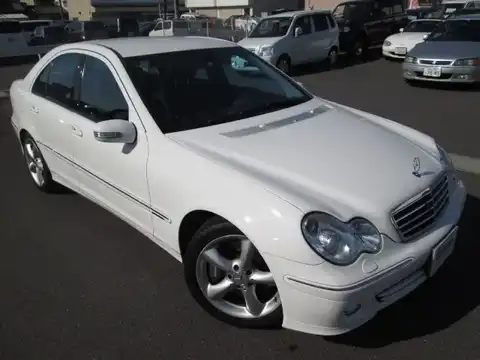 カタログ画像：Ｃクラス （C-CLASS） Ｃ２３０コンプレッサー アバンギャルド 2004年6月 GH-203040 1800cc アラバスターホワイト 燃費10.8km / l メイン（その他）