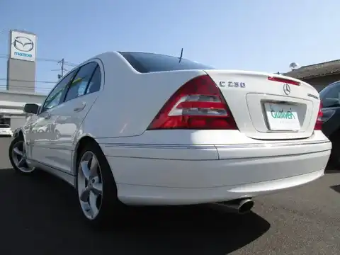 カタログ画像：Ｃクラス （C-CLASS） Ｃ２３０コンプレッサー アバンギャルド 2004年6月 GH-203040 1800cc アラバスターホワイト 燃費10.8km / l バック