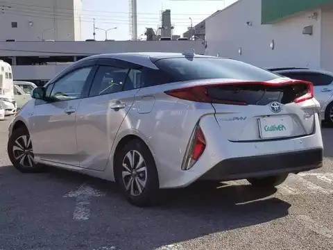 カタログ画像：プリウスＰＨＶ （PRIUS PHV） Ａプレミアムナビパッケージ 2019年10月 DLA-ZVW52 1800cc シルバーメタリック 燃費37.2km / l バック