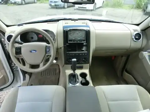 カタログ画像：エクスプローラー （EXPLORER） ＸＬＴ 2009年3月 ABA-1FMEU74 4000cc ホワイトスウェード 燃費6.3km / l 内装