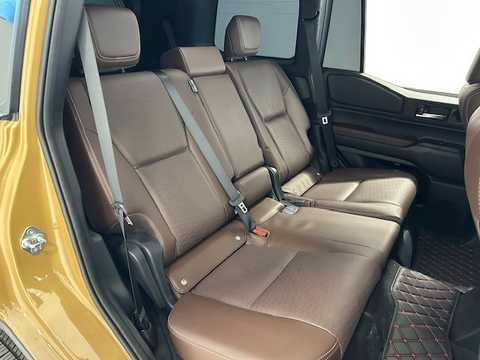 カタログ画像：ランドクルーザー２５０ （LAND CRUISER 250） ＺＸ 2024年4月 3DA-GDJ250W 2800cc アバンギャルドブロンズメタリック 燃費11.0km / l フロント