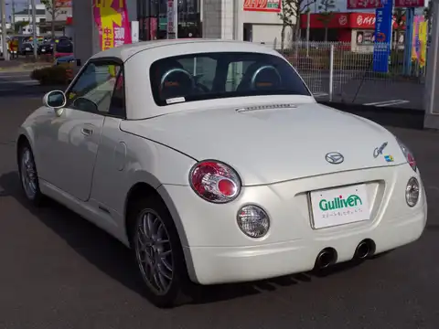 カタログ画像：コペン （COPEN） アルティメットエディションⅡ 2008年12月 ABA-L880K 660cc ホワイト 燃費15.2km / l バック