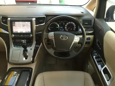 カタログ画像：ヴェルファイアハイブリッド （VELLFIRE HYBRID） ハイブリッドＶ Ｌエディション 2011年11月 DAA-ATH20W 2400cc ホワイトパールクリスタルシャイン 燃費16.2km / l 内装