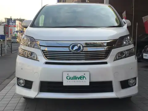 カタログ画像：ヴェルファイアハイブリッド （VELLFIRE HYBRID） ハイブリッドＶ Ｌエディション 2011年11月 DAA-ATH20W 2400cc ホワイトパールクリスタルシャイン 燃費16.2km / l フロント