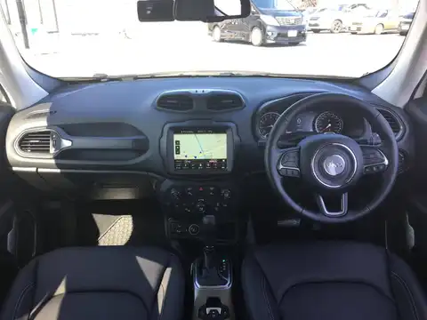 カタログ画像：ジープ・レネゲード （JEEP RENEGADE） リミテッド 2019年10月 3BA-BU13 1300cc アルパインホワイトクリアコート 燃費13.5km / l 内装