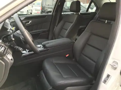 カタログ画像：Ｅクラス （E-CLASS） Ｅ３００ ４マチック ブルーエフィシェンシー アバンギャルド 2012年5月 RBA-212080C 3500cc カルサイトホワイト（Ｓ） 燃費12.0km / l 内装