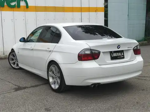 カタログ画像：３シリーズ （3 SERIES） ３２５ｉ 2005年9月 ABA-VB25 2500cc アルピン・ホワイトⅢ（ソリッド・カラー） 燃費9.3km / l バック