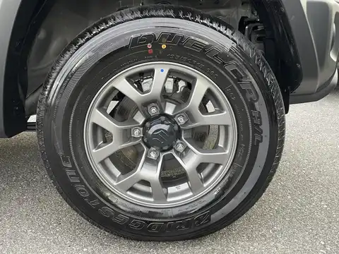 カタログ画像：ジムニー （JIMNY） ＸＧ 2025年11月 3BA-JB64W 660cc 燃費14.3km / l タイヤ
