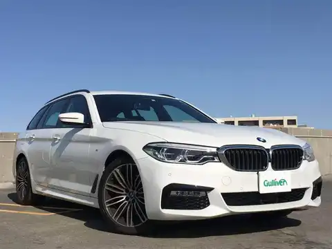 カタログ画像：５シリーズ （5 SERIES） ５２３ｄツーリング Ｍスポーツ 2018年5月 LDA-JM20 2000cc アルピン・ホワイトⅢ（ソリッド・カラー） 燃費19.4km / l フロント