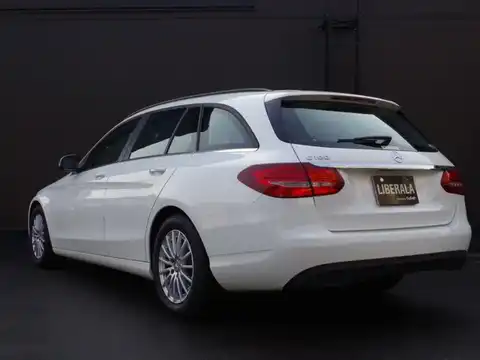 カタログ画像：Ｃクラスステーションワゴン （C-CLASS STATIONWAGON） Ｃ１８０ ステーションワゴン 2015年9月 DBA-205240C 1600cc ポーラーホワイト（Ｓ） 燃費16.5km / l バック