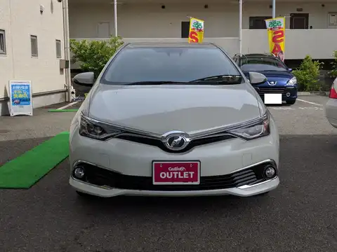 カタログ画像：オーリス （AURIS） １５０Ｘ Ｓパッケージ 2015年4月 DBA-NZE181H 1500cc ホワイトパールクリスタルシャイン 燃費18.2km / l フロント