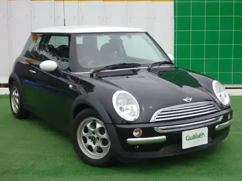 カタログ画像：ＭＩＮＩ （MINI） クーパー 2004年4月 GH-RA16 1600cc ブラック 燃費14.4km / l メイン（その他）