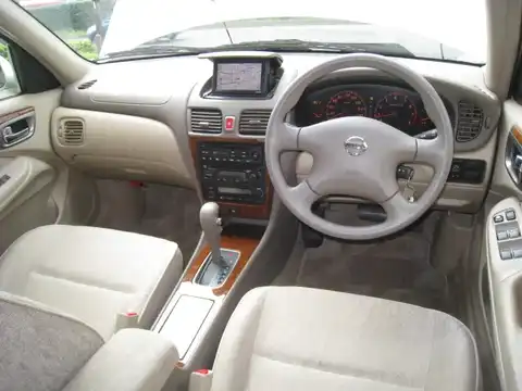 カタログ画像：ブルーバードシルフィ （BLUEBIRD SYLPHY） １８Ｖｉ ７０ｔｈ 2003年5月 UA-QG10 1800cc ホワイトパール（３Ｐ） 燃費16.0km / l 内装