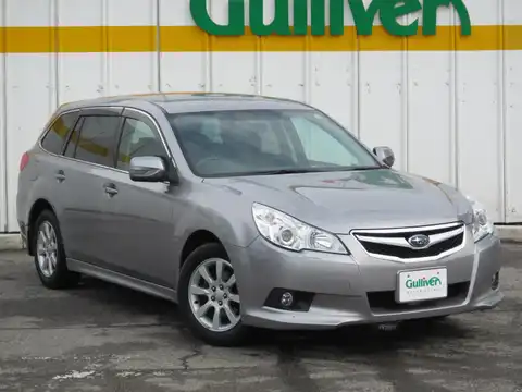 カタログ画像：レガシィツーリングワゴン （LEGACY TOURING WAGON） ２．５ｉ Ｌパッケージ 2010年5月 DBA-BR9 2500cc スティールシルバー・メタリック 燃費13.2km / l メイン（その他）