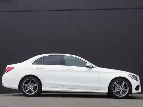 カタログ画像：Ｃクラス （C-CLASS） Ｃ２００アバンギャルド ＡＭＧライン 2015年4月 RBA-205042 2000cc ポーラーホワイト（Ｓ） 燃費16.5km / l 外装