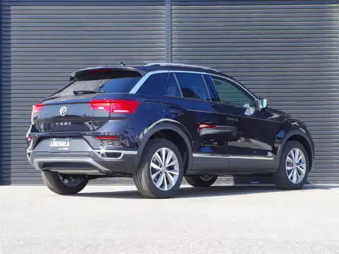 カタログ画像：Ｔ－ロック （T-ROC） ＴＤＩ スタイルデザインパッケージ 2020年12月 3DA-A1DFF 2000cc ディープブラックパールエフェクト 燃費18.6km / l バック