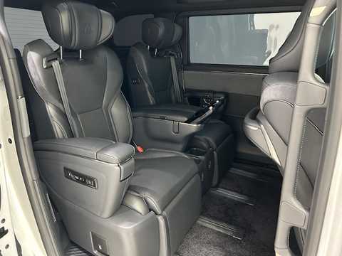 カタログ画像：ＬＭ （LM） ＬＭ５００ｈ バージョンＬ 2025年8月 5AA-TAWH15W 2400cc ソニッククォーツ 燃費13.8km / l フロント