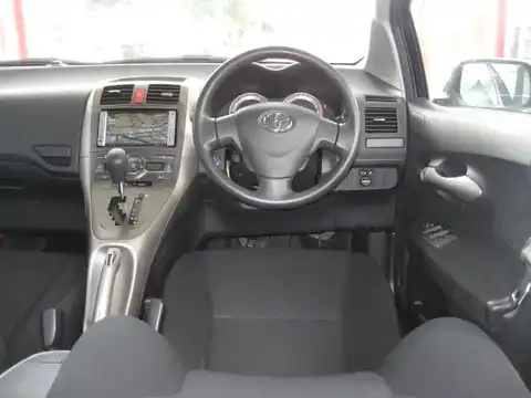 カタログ画像：オーリス （AURIS） １５０Ｘ Ｍパッケージ・グレージュセレクション 2008年12月 DBA-NZE151H 1500cc ダークブルーマイカorダークブルーメタリック 燃費17.6km / l 内装