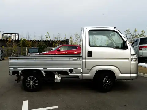 カタログ画像：アクティトラック （ACTY TRUCK） ＳＤＸ 2010年12月 EBD-HA9 660cc アラバスターシルバー・メタリック 燃費17.6km / l 外装